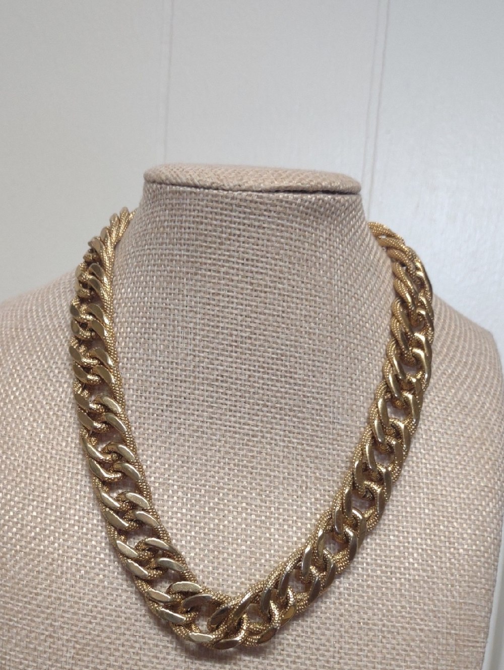 Vintage Sperry Bold Gold Tone Chunky Cuban Link Necklace